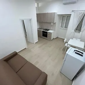 House Vicolo Longo 35 Napoli